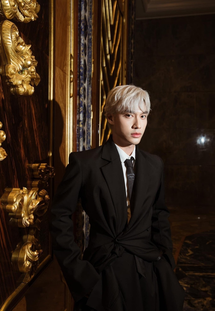 View - Lý Quí Khánh: Tôi luôn giấu đi những khó khăn, tuyệt vọng!