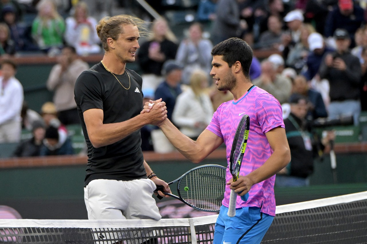 View - Hạ Zverev, Carlos Alcaraz đoạt vé bán kết Indian Wells 2024