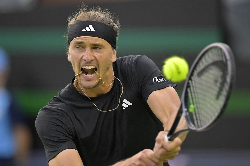 View - Hạ Zverev, Carlos Alcaraz đoạt vé bán kết Indian Wells 2024