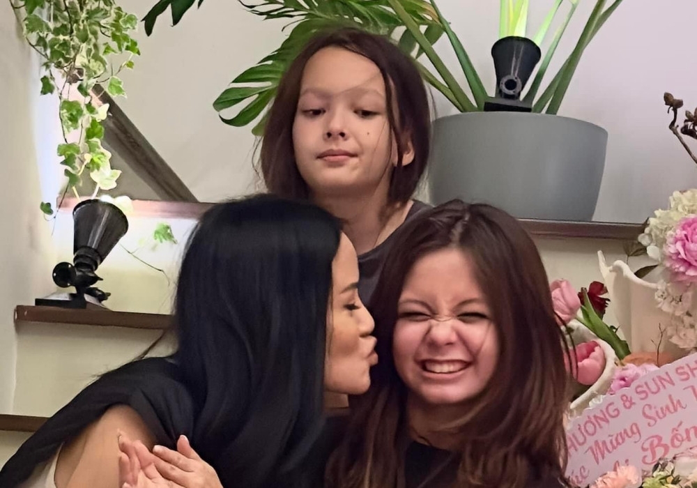 batch ddz5255142470451 468e0bed05b5665e298bf2c222d7f211.jpg