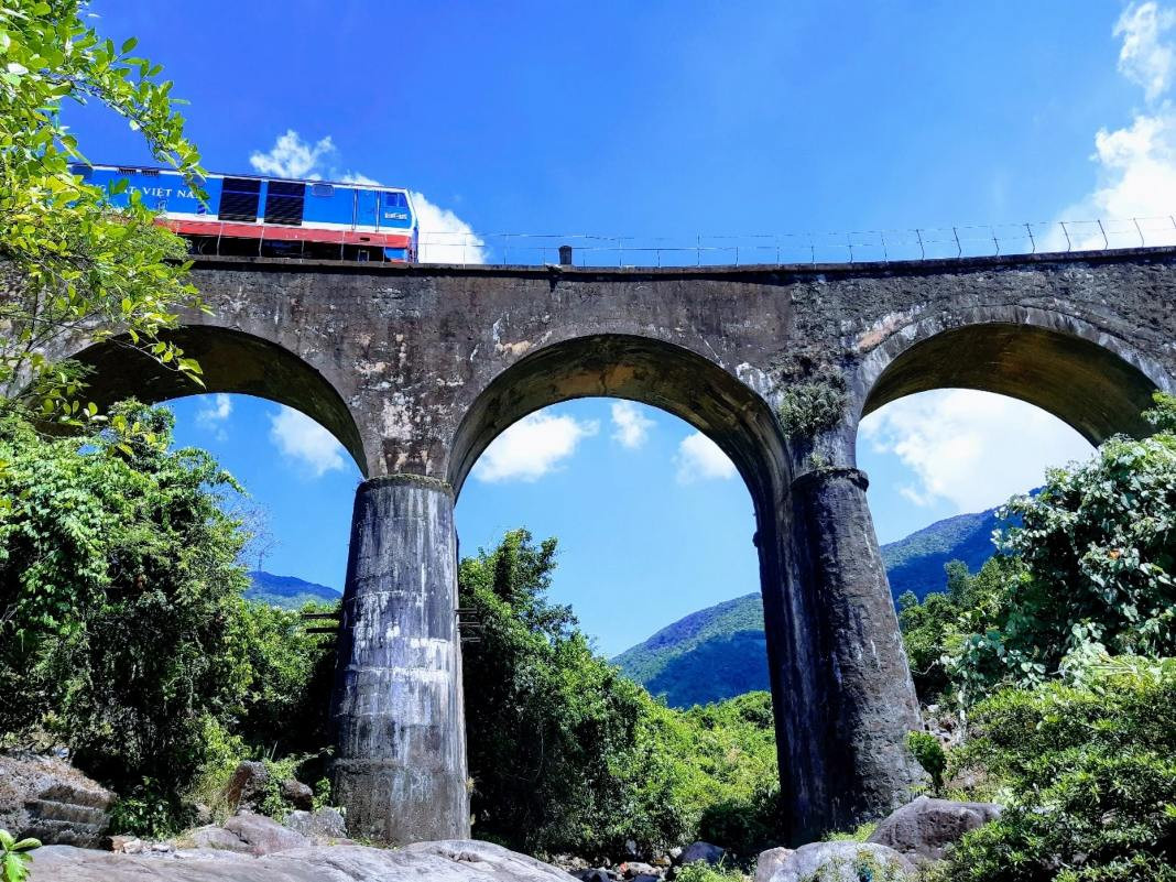 Hue-Danang tourist trains set to start service on March 26