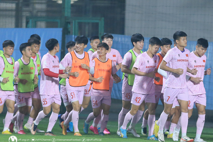 U23 Việt Nam du đấu ở Tajikistan, 'làm nóng' cho VCK châu Á