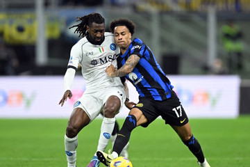 Inter Milan chia điểm nghẹt thở với Napoli