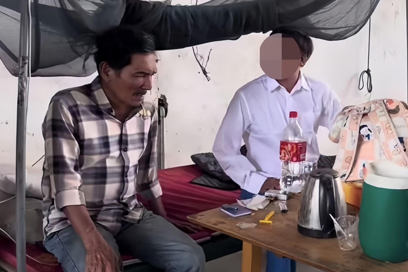 Thực hư chuyện Thương Tín đang sống trong khu xưởng bỏ hoang