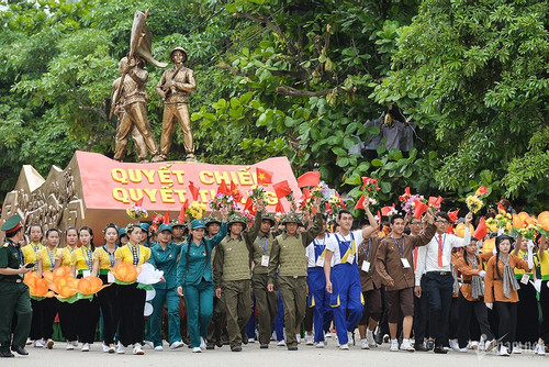 Helicopters, artillery to join Dien Bien Phu victory anniversary