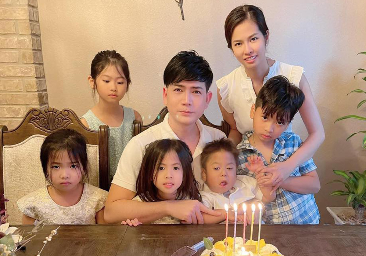 quach thanh danh va vo con 6747 1677560074.jpg