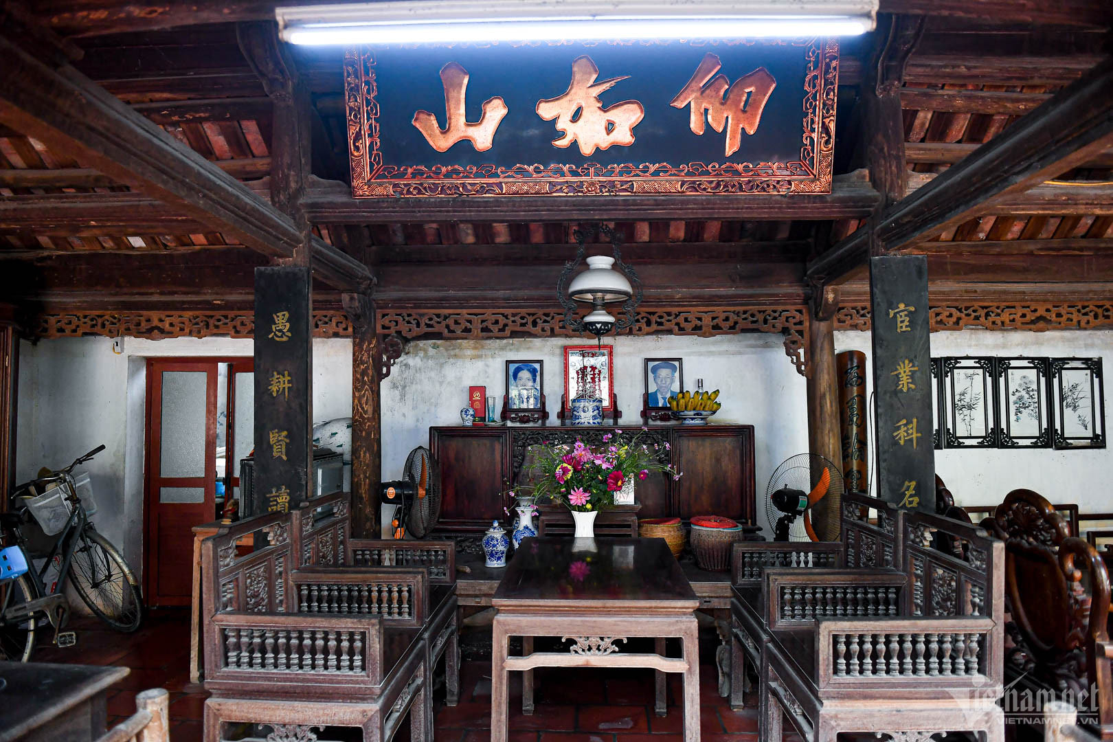 View - 'Xuyên không' thăm ngôi nhà cổ 300 năm tuổi kiến trúc độc đáo ở ngoại ô Hà Nội