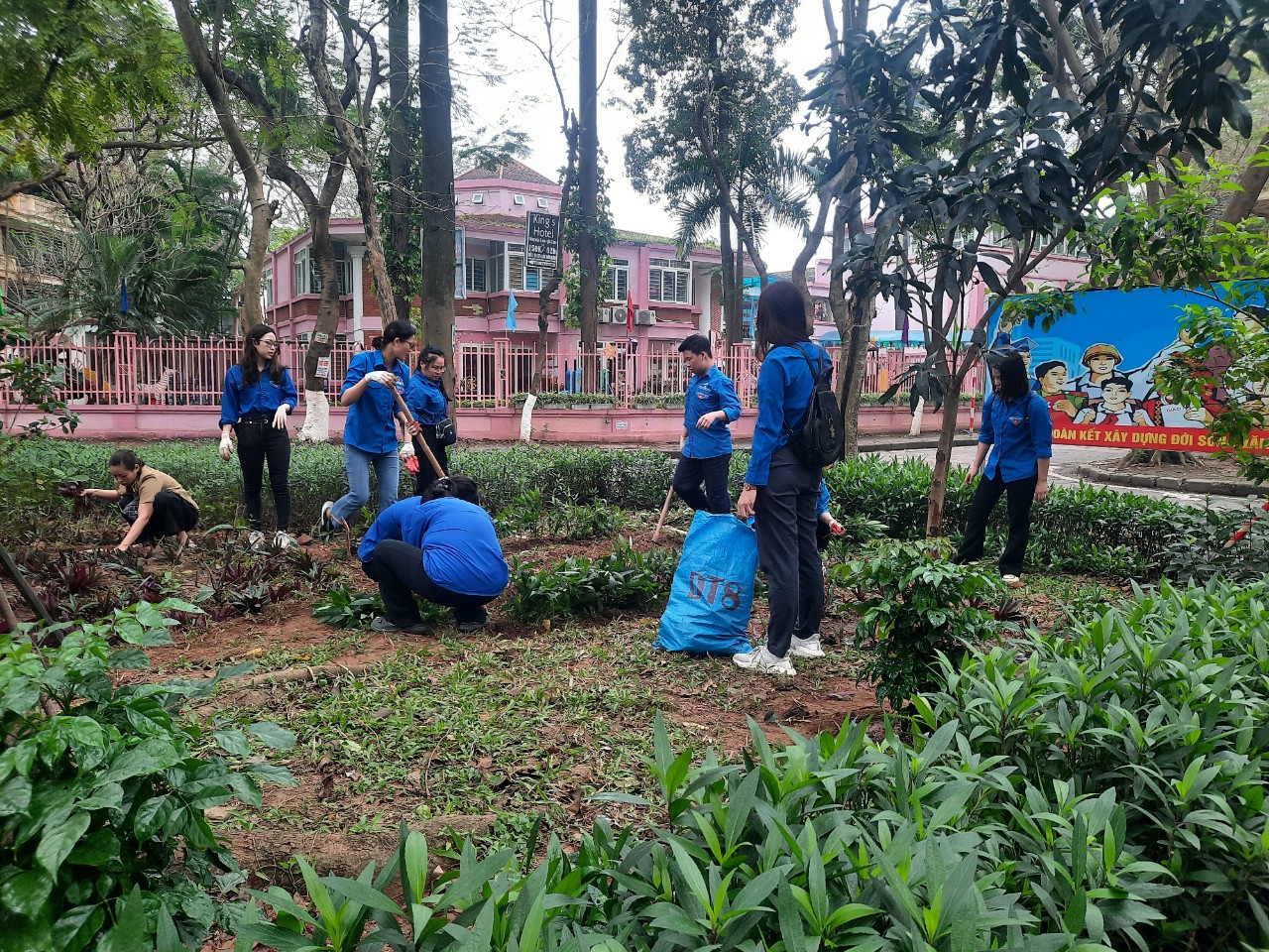 10 tam huyet gioi tr.jpg