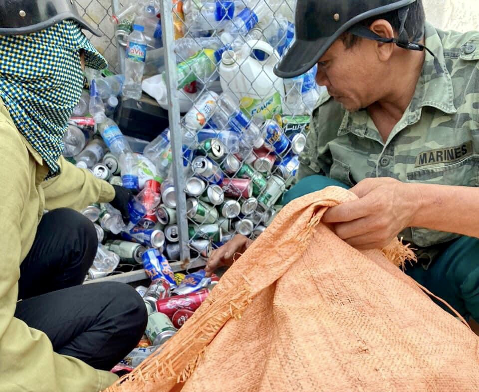 17 rac thai ran vung tau.jpg