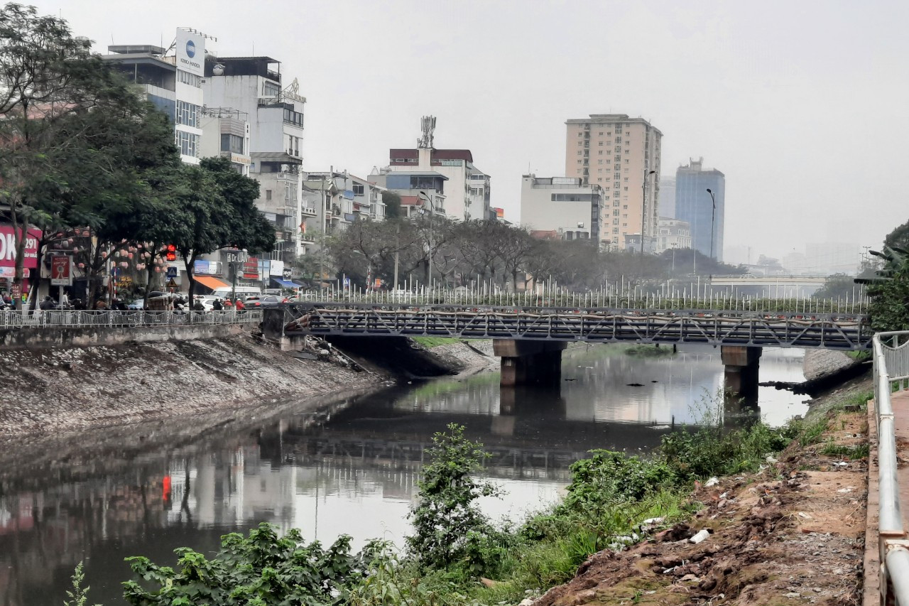 Bao giờ nước sông Tô Lịch sẽ trở lại thời 