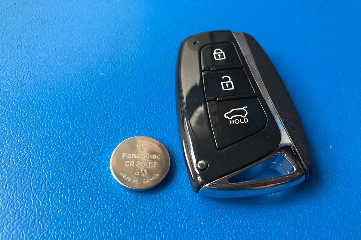 pin sử dụng cho chìa khóa ô tô thông minh.jpg