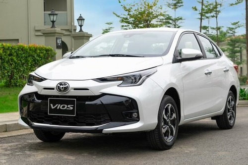 Số 1 thế giới nhưng rời top xe bán chạy ở Việt Nam, chuyện gì xảy ra với Toyota?