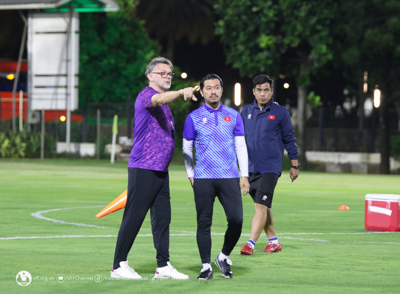 tuyen viet nam 9.jpg