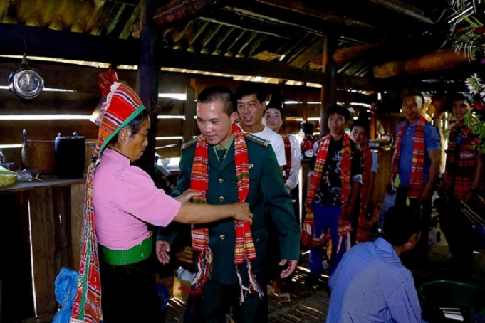 Xinh Mun people celebrate traditional festival