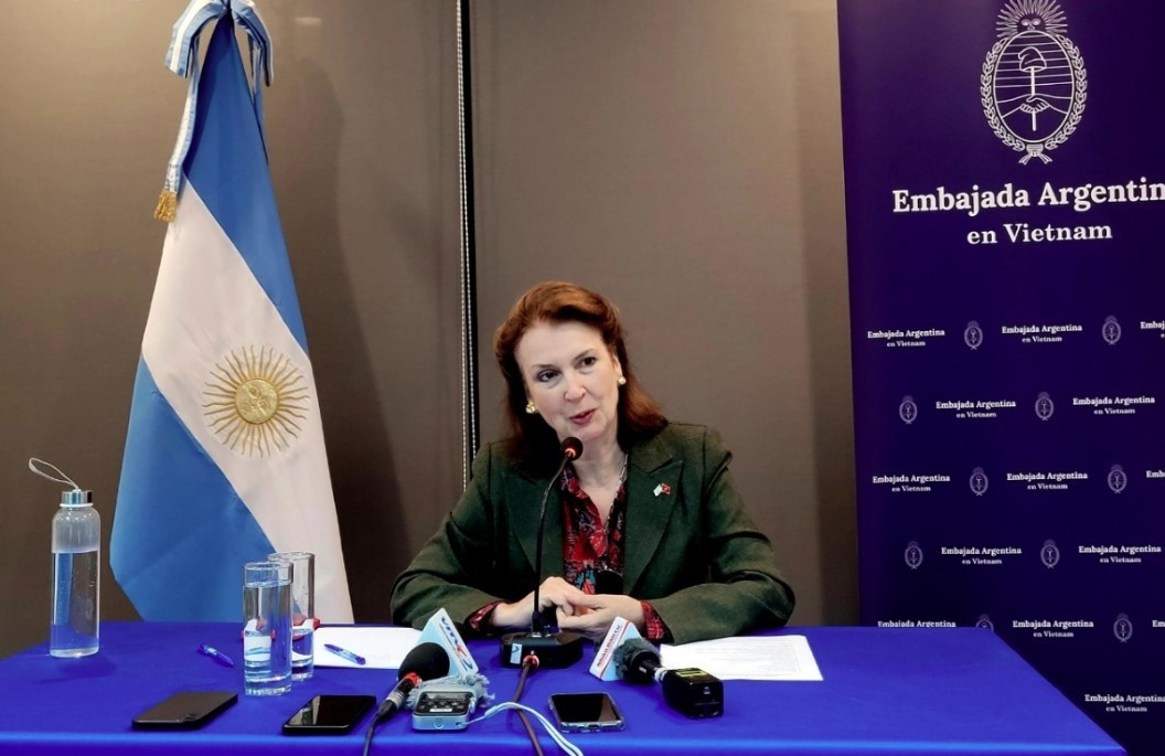 argentina keen to soon open direct air route to vietnam picture 1