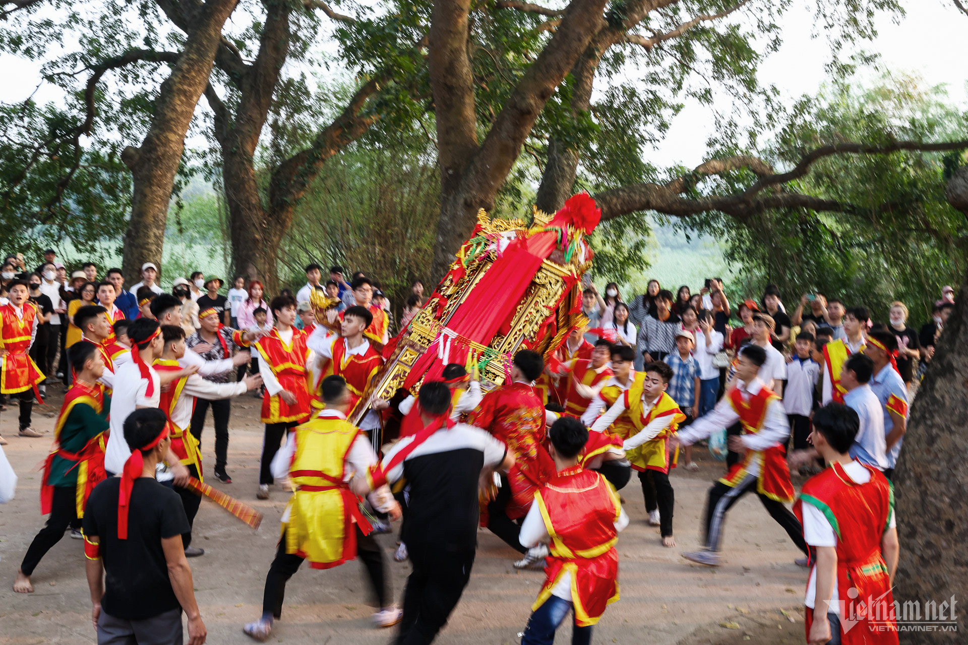 18 hoi lang van con 3754 1.jpg