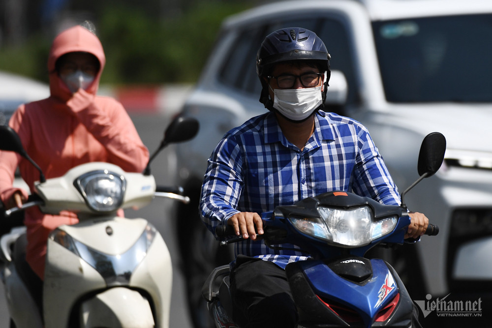 Record heat swelters across southern Vietnam
