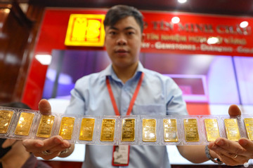 Xóa độc quyền vàng miếng, giá vàng SJC sẽ lập tức giảm mạnh