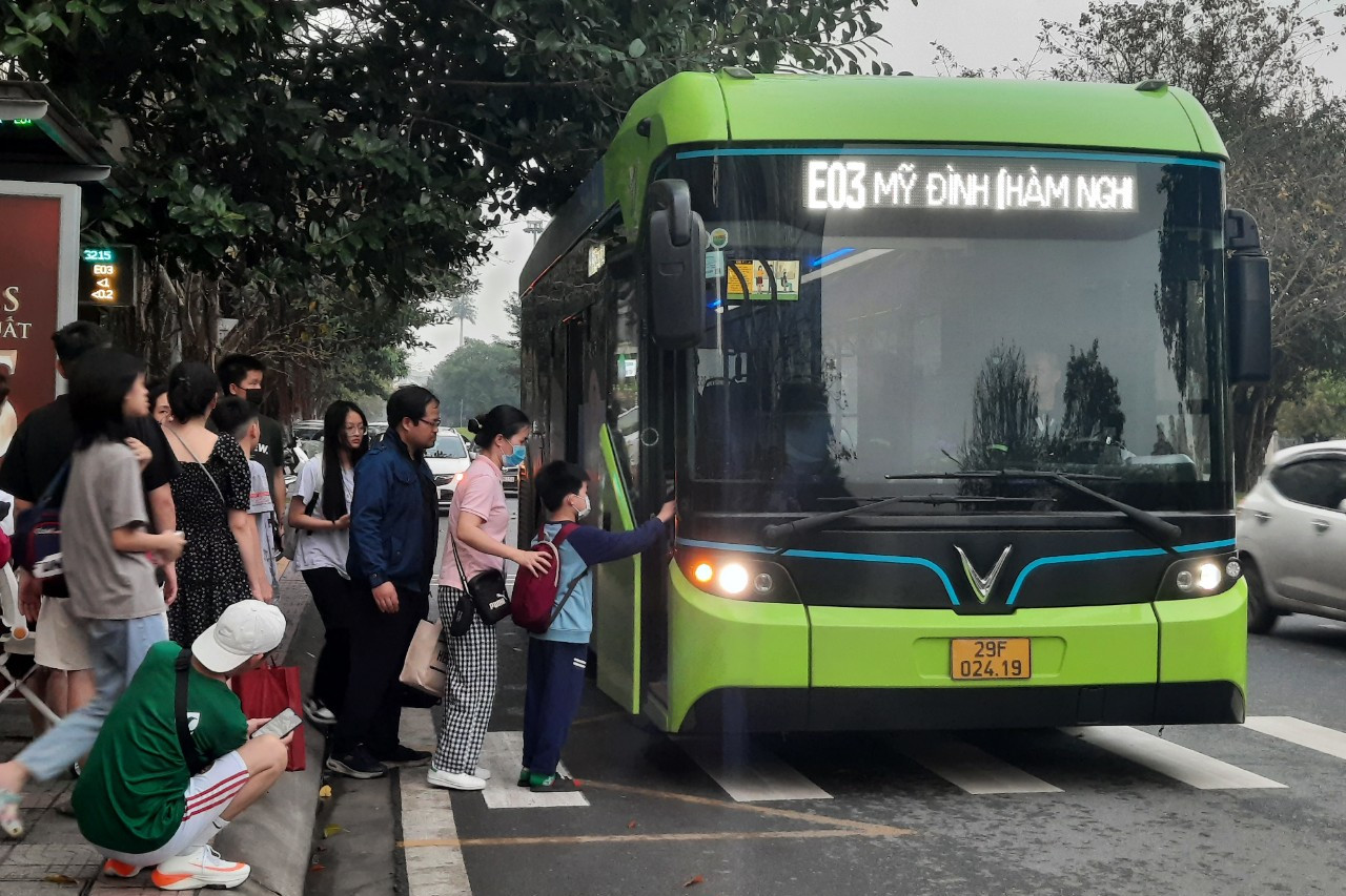 TP.HCM: Bus điện tốt cho môi trường nhưng không có tiền… bù lỗ?