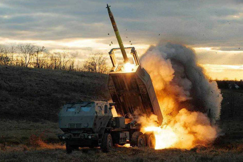 Ukraine tập kích tên lửa bán đảo Crưm, Nga đẩy lui phản công của Kiev ở Donetsk