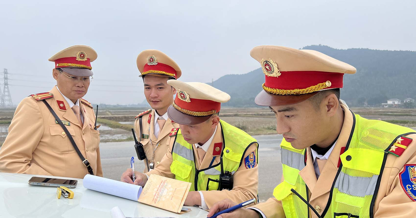 Chính phủ bỏ đề xuất trích 70% tiền xử phạt cho cảnh sát giao thông