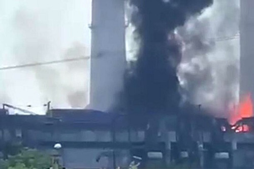 Quân đội Nga bắn hạ 11 UAV, hỏa hoạn xuất hiện tại nhà máy điện quy mô lớn