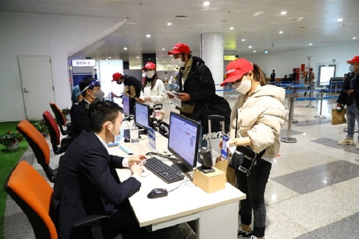 18 leaders of businesses owing taxes not permitted to exit the country