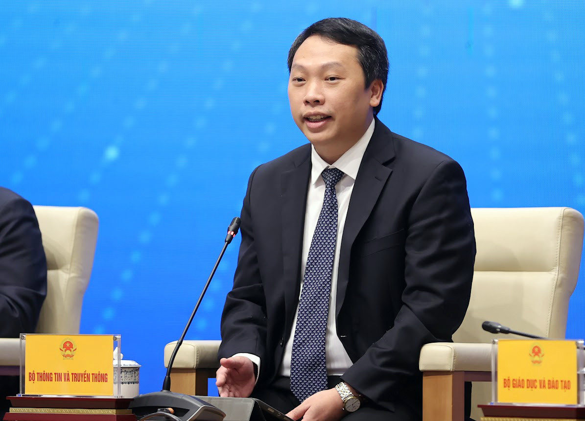 thu truong dung.jpeg