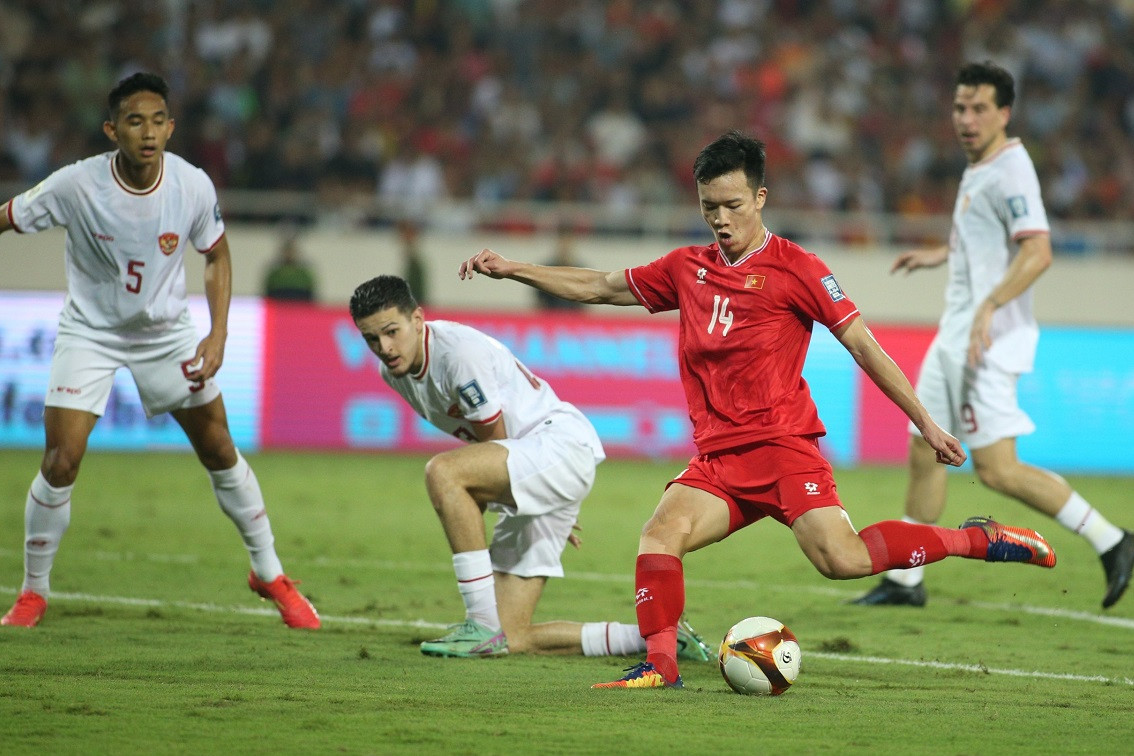 Tuyển Việt Nam thua Indonesia tại Mỹ Đình sau 20 năm