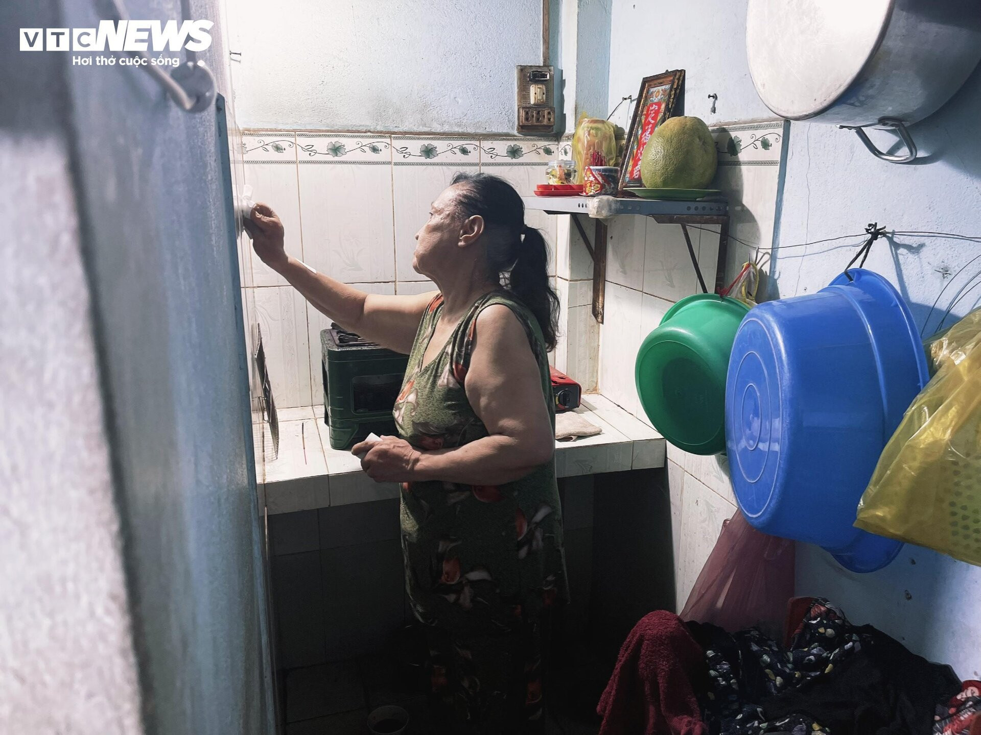 Chồng bỏ, con mất, 'cô đào nức tiếng một thời' sống lủi thủi trong nhà trọ 15m2 - 6