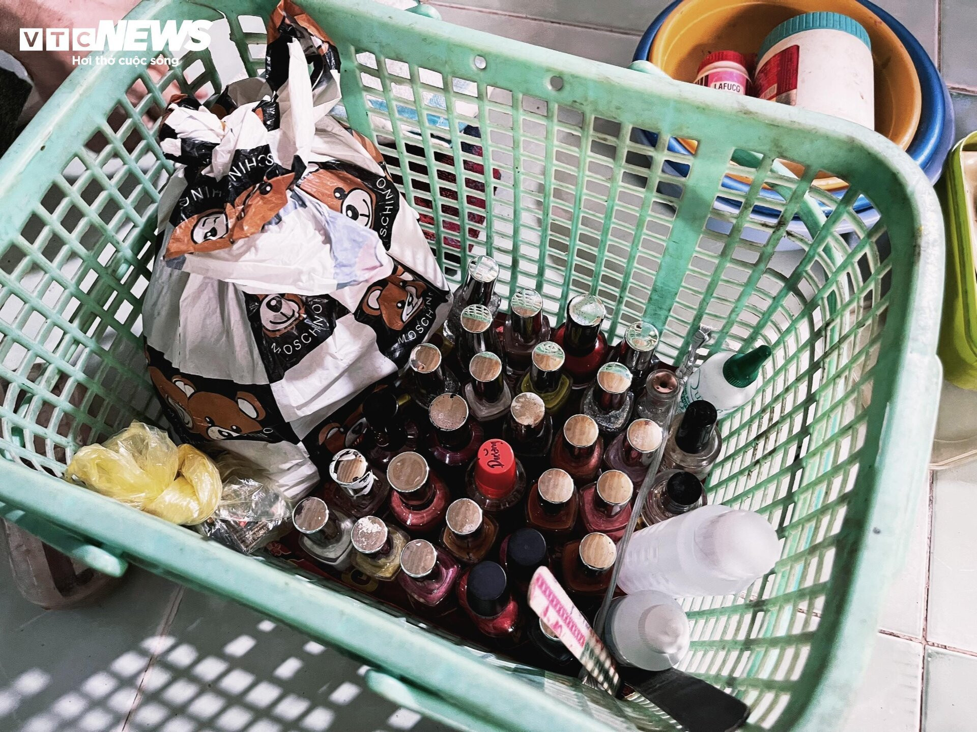 Chồng bỏ, con mất, 'cô đào nức tiếng một thời' sống lủi thủi trong nhà trọ 15m2 - 8