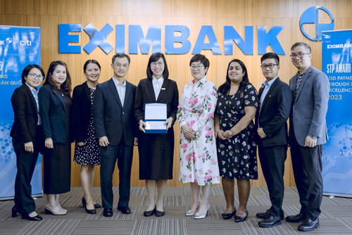 Eximbank nhận giải ‘Chất lượng thanh toán quốc tế xuất sắc’