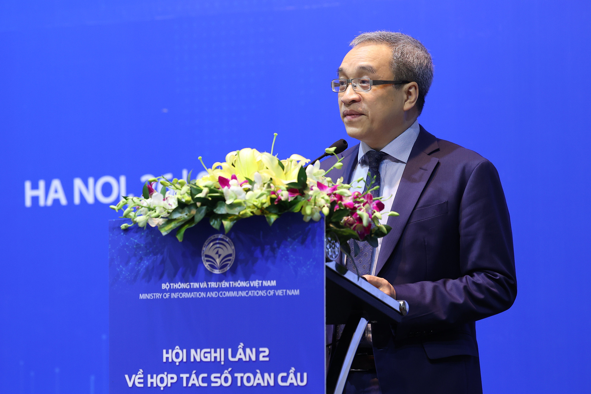 Báo VietnamNet