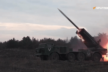 Video pháo phản lực 'Cuồng phong' Nga khai hỏa, các mục tiêu Ukraine nổ tung