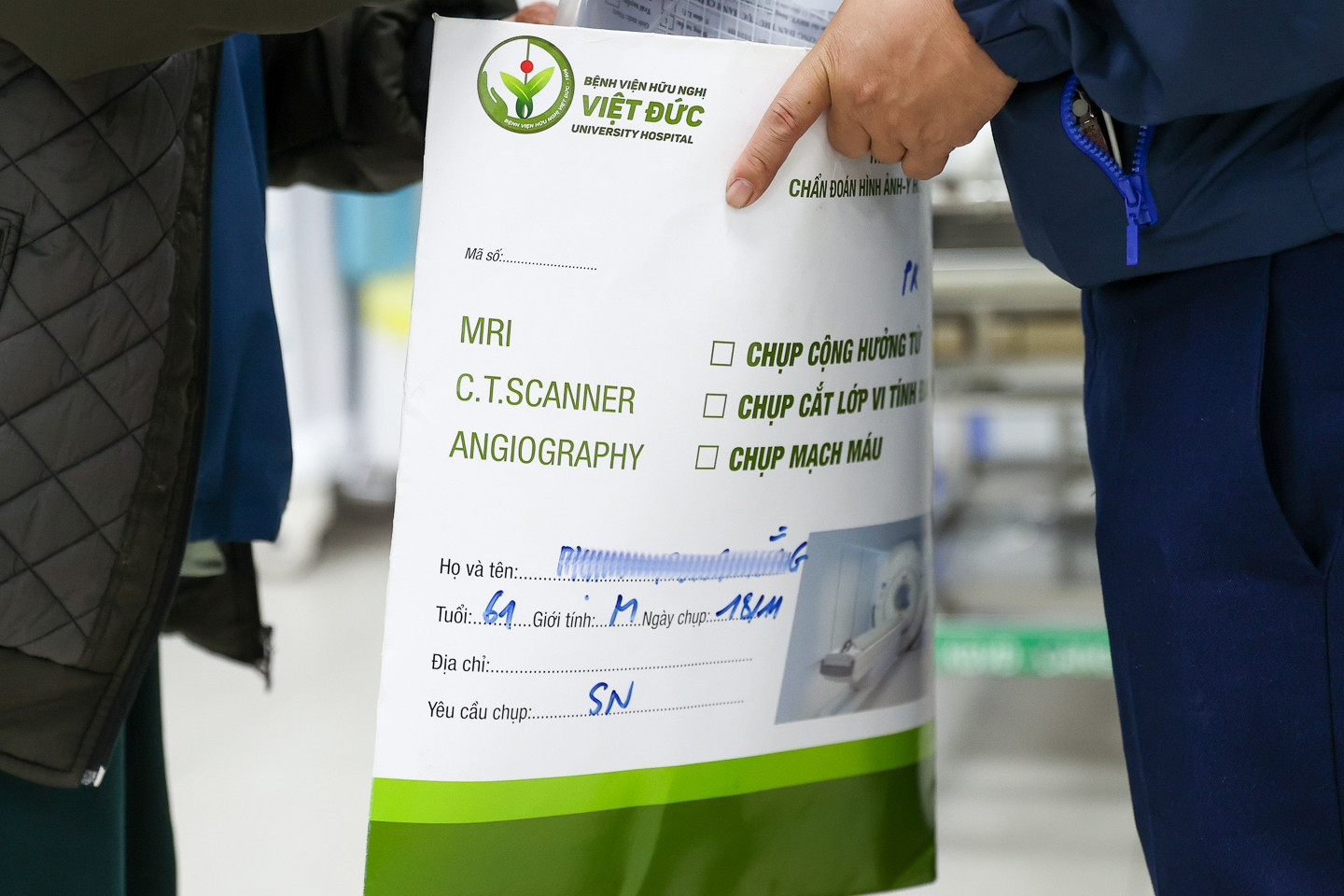 Lên bàn mổ rồi lại xuống, chờ gần nửa năm vẫn chưa được phẫu thuật ở BV Việt Đức