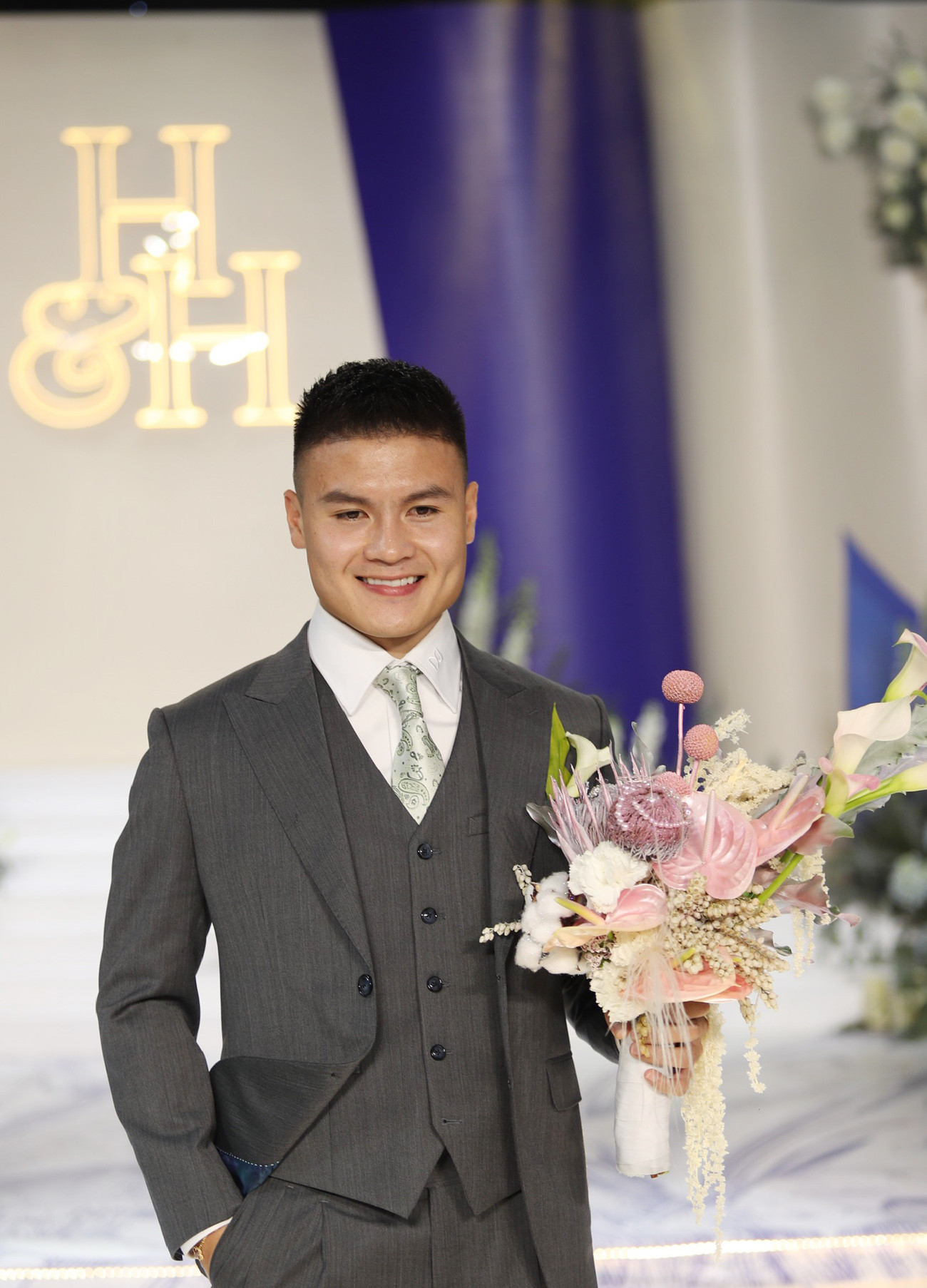 quang hai cuoi 23.jpg