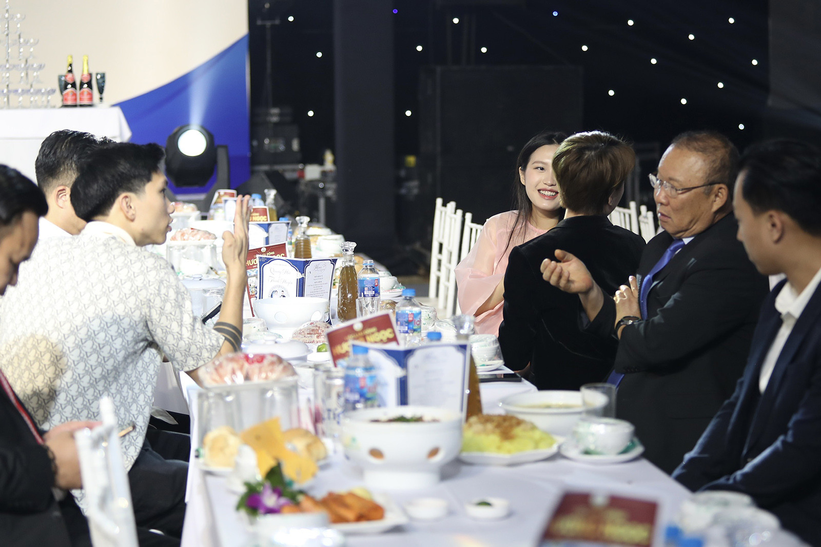 quang hai cuoi 9.jpg