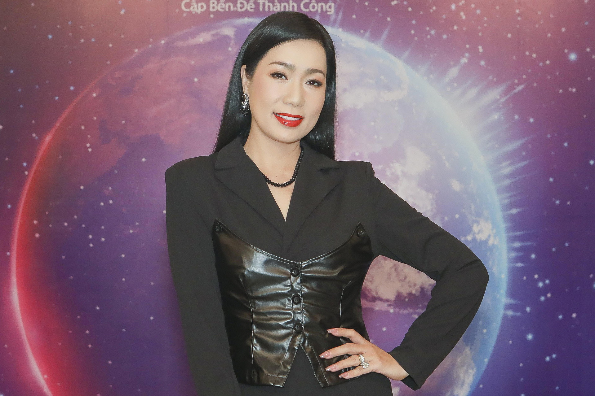 Trịnh Kim Chi nói gì về biệt danh 'Á hậu duy nhất là Nghệ sĩ nhân dân'?