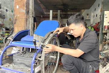 Young man has start-up creating improved wheelchairs for disabled people