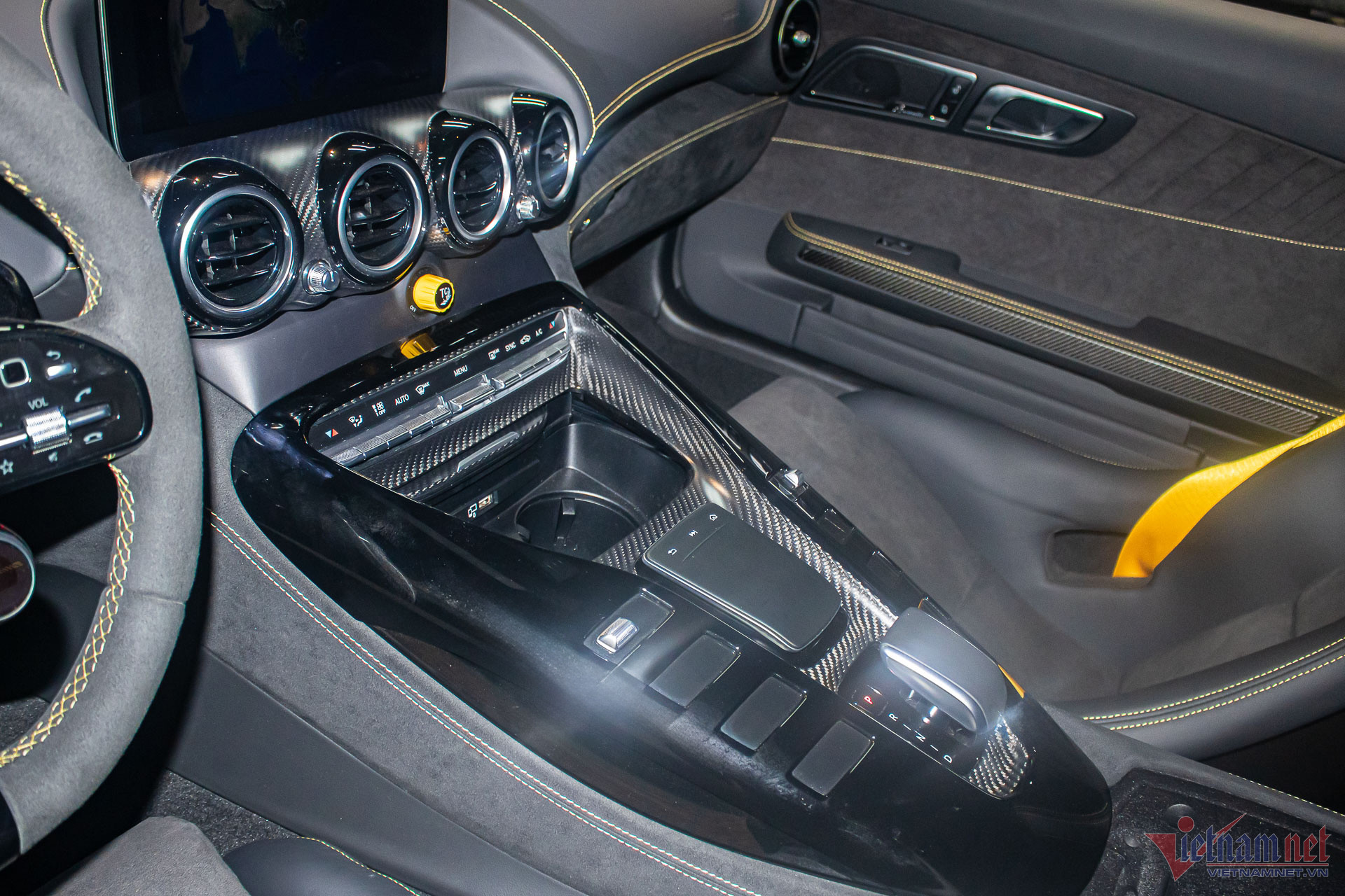W-gtr-tu-nhan-13-2.jpg