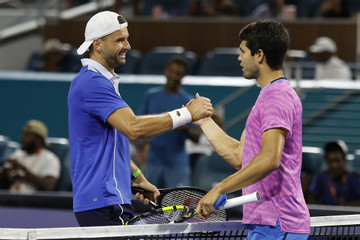 Miami Open 2024: 'Tiểu Federer' hạ Carlos Alcaraz ở tứ bán kết
