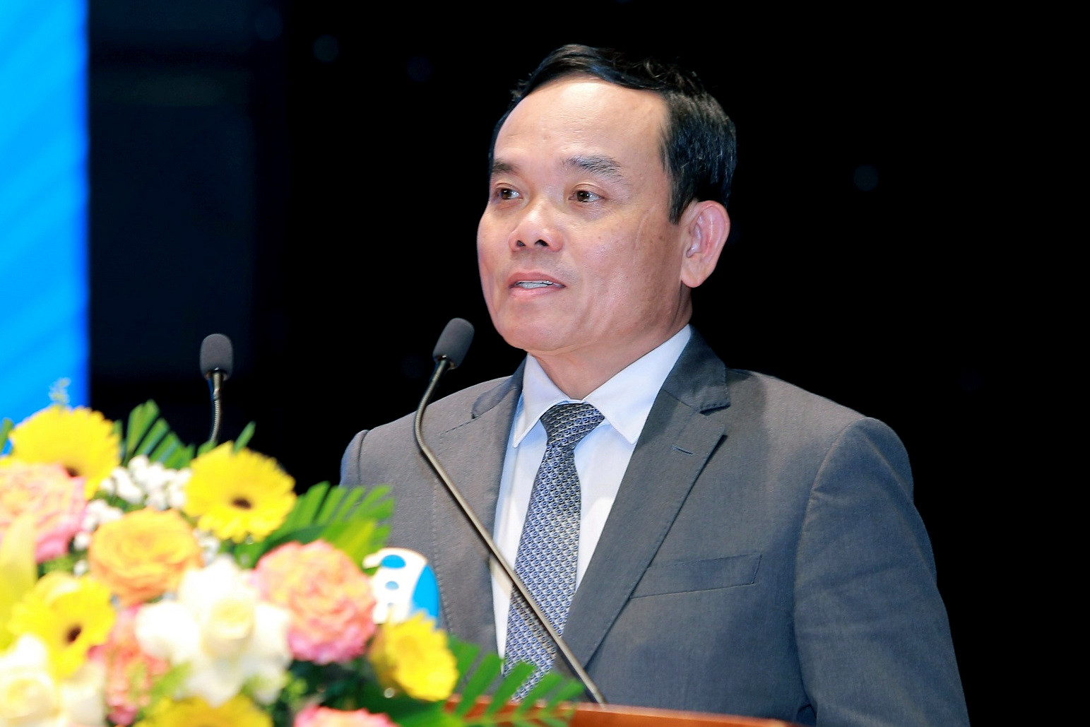 w pho thu tuong 1 1024.jpg