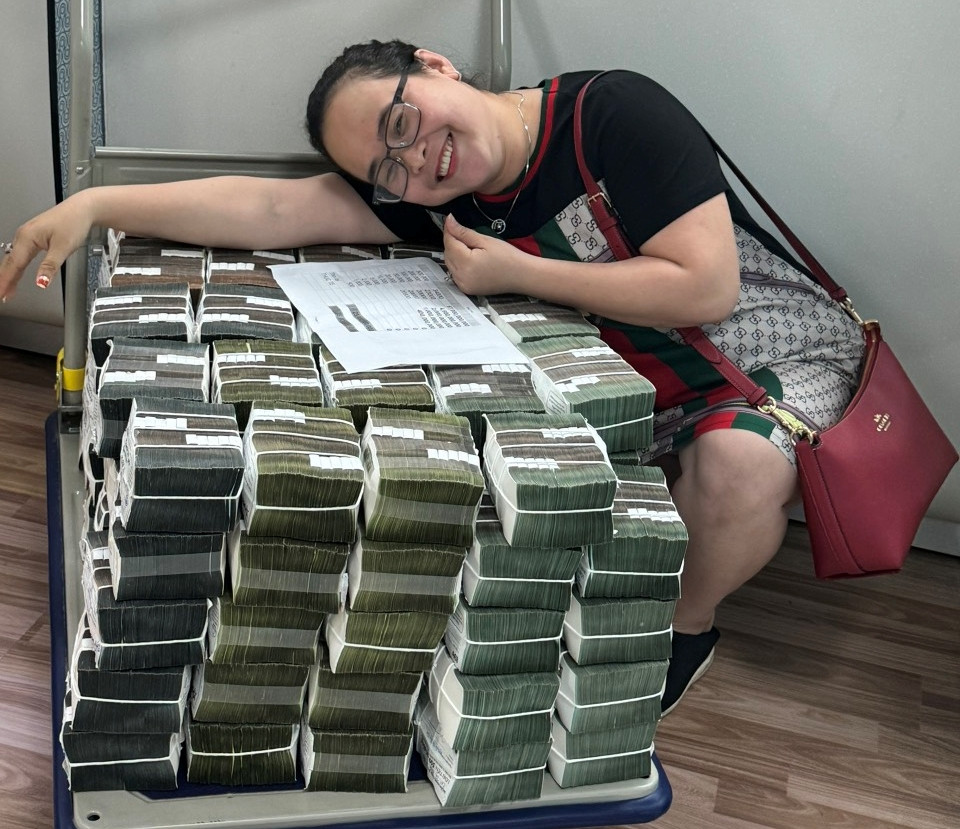 anh 2 trung so.jpg