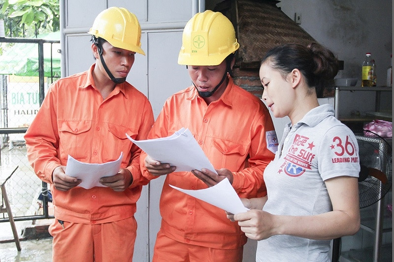 Bản tin trưa 3/3: Lý do hóa đơn tiền điện ở Hà Nội tăng vọt