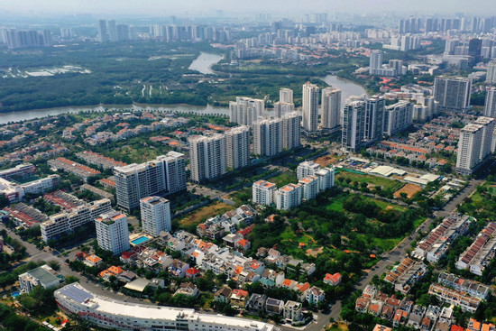 Chung cư tăng phi mã, vốn 700 triệu liều mua căn hộ Hà Nội hay đầu tư đất ở quê?