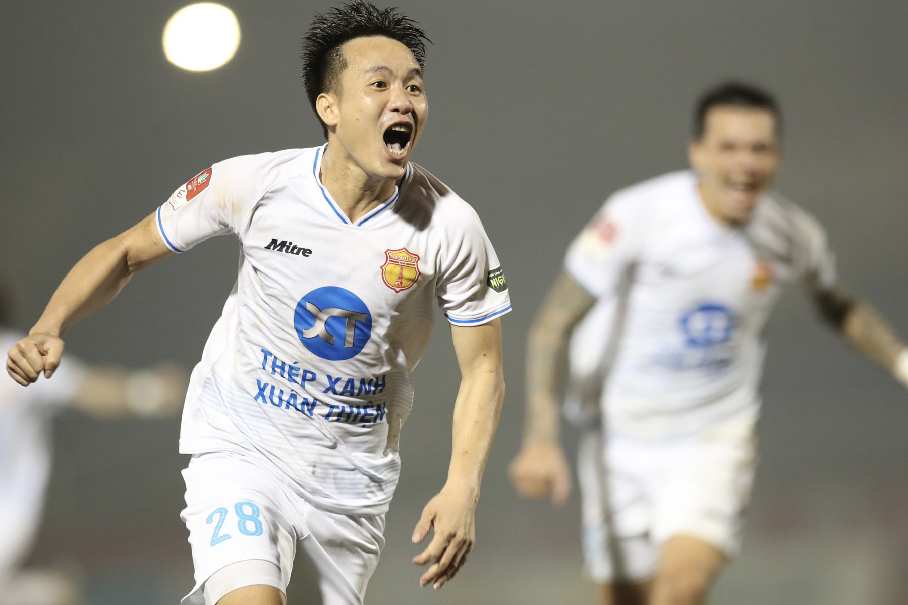 to van vu slna nam dinh.jpg