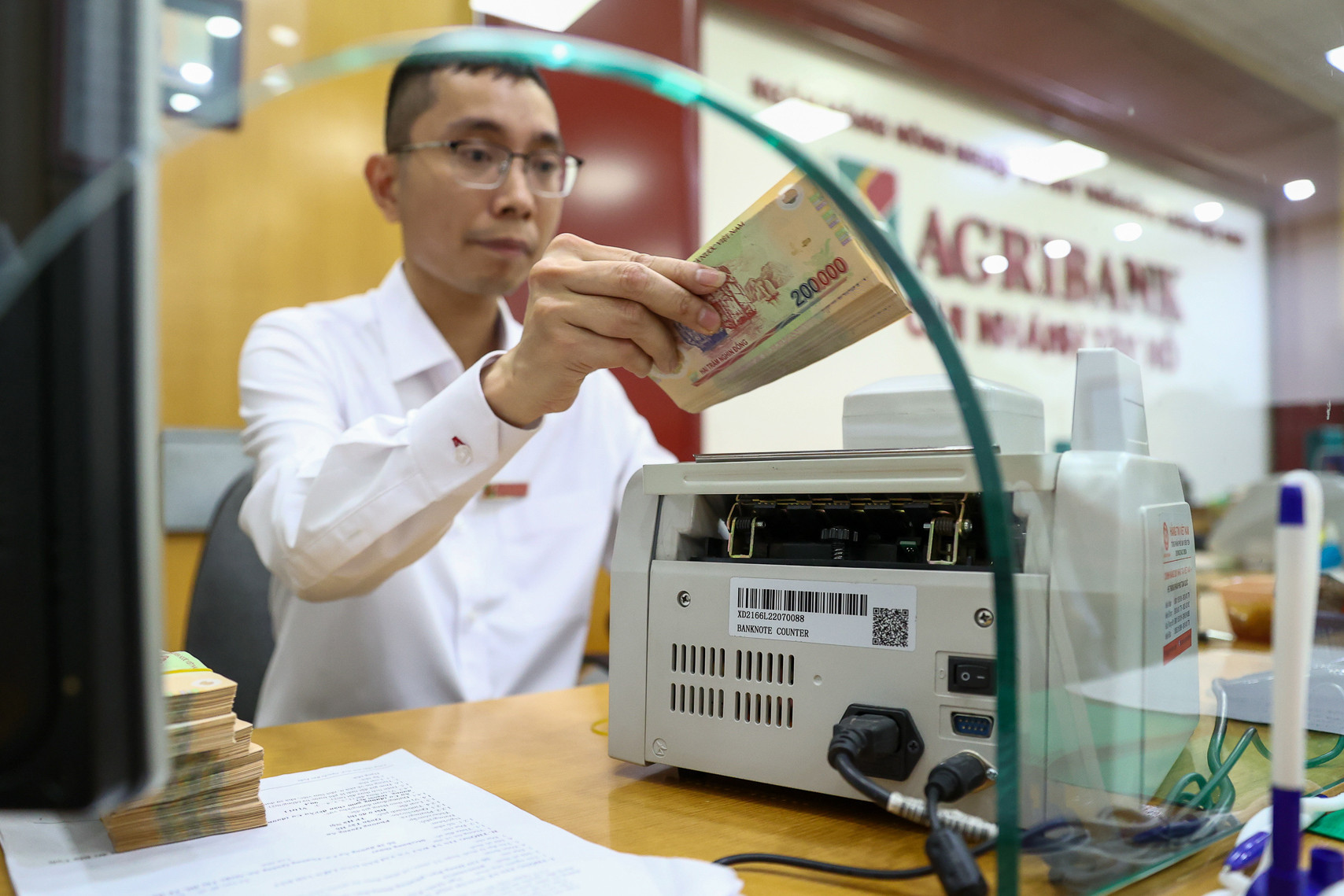 'Ông lớn' ngân hàng tiếp theo công khai lãi suất cho vay và chênh lệch lãi suất