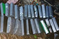 Bản tin tối 30/3: Tiền Giang thông tin về 50 túi nghi ma túy dạt vào bờ biển