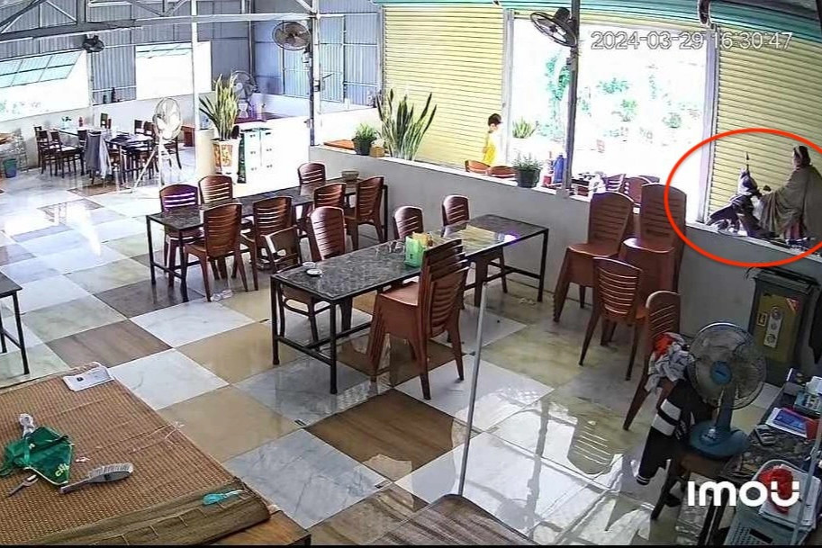 Truy tìm hot girl Bella nghi đi nhầm xe máy của người dân - 1