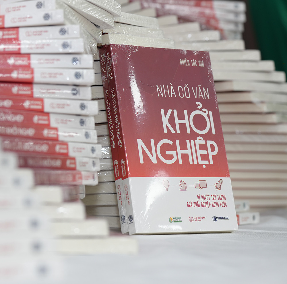 001cuon sach nha co van khoi nghiep.jpg